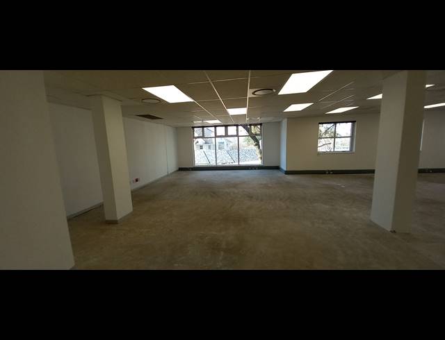 280M² OFFICE TO LET IN BRYANSTON